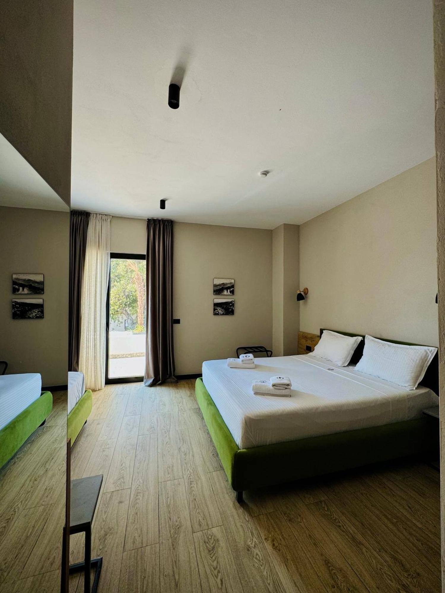 Hotel Gogo's Boutique 4*