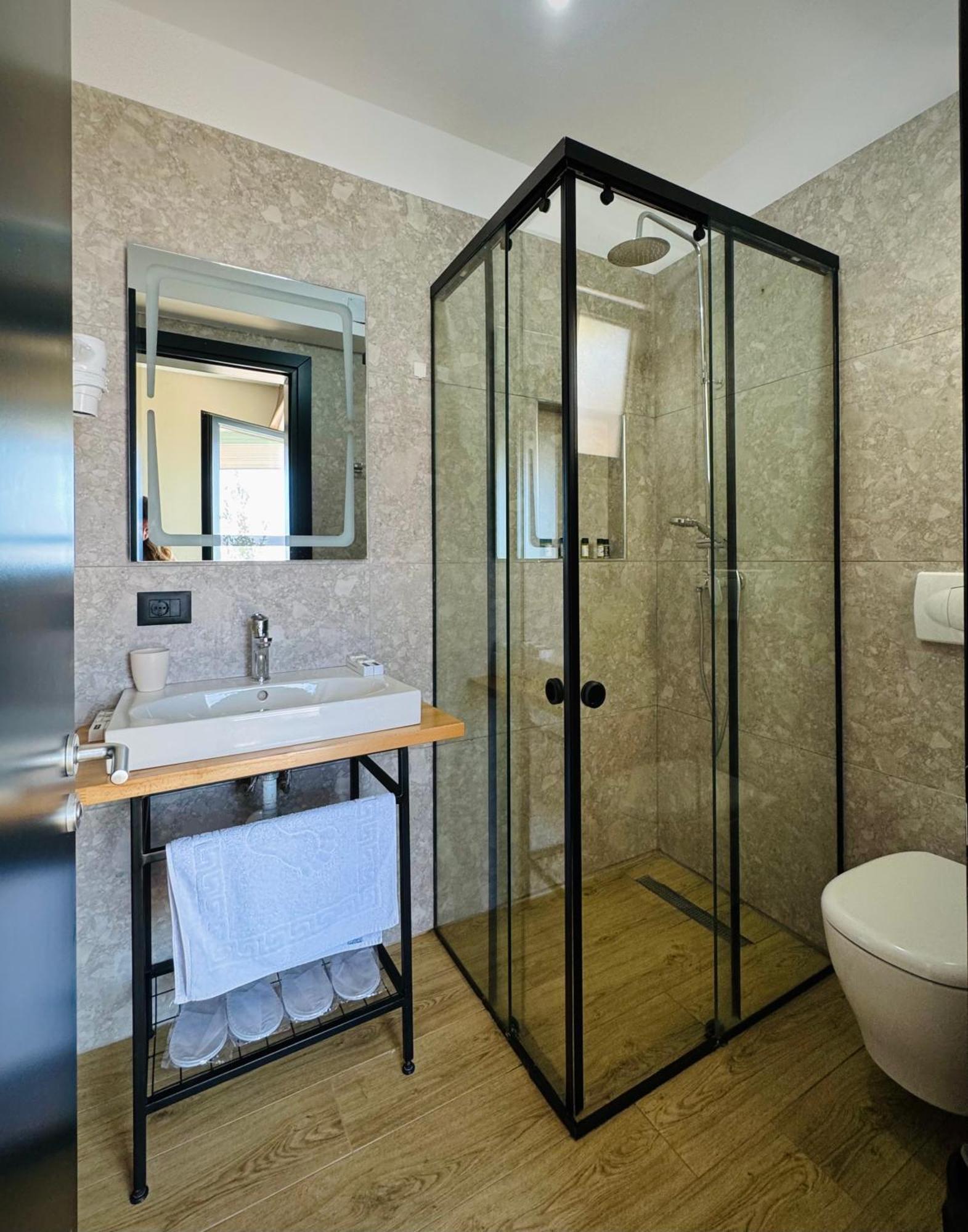 Hotel Gogo's Boutique Dhermi