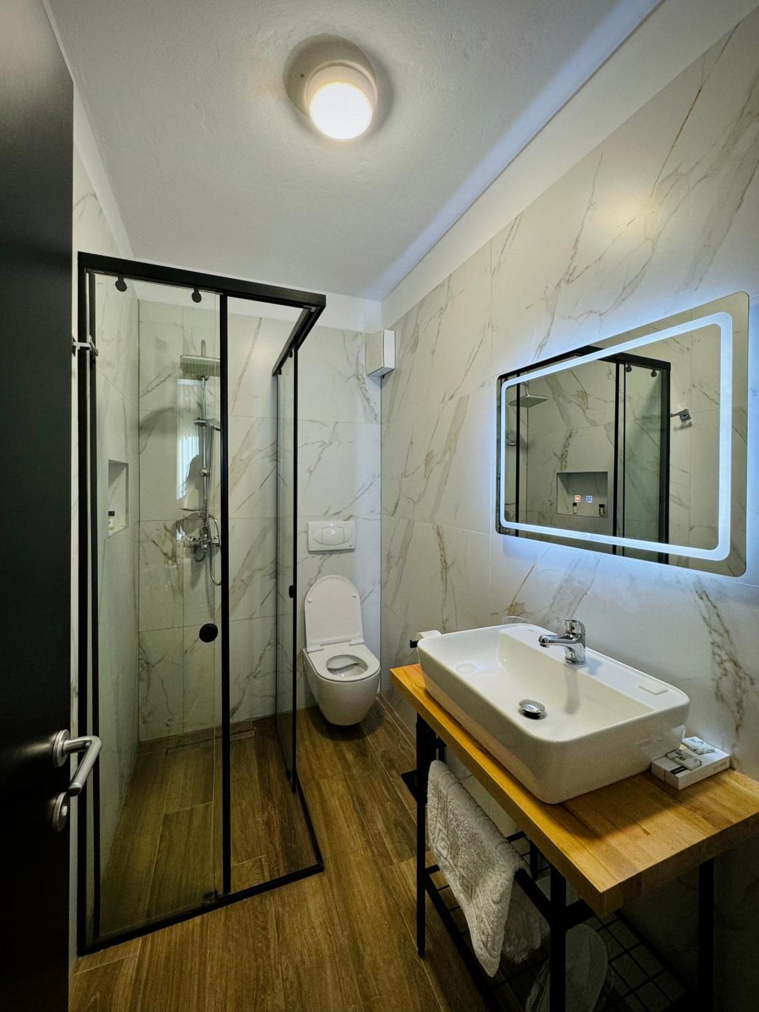 Hotel Gogo's Boutique Dhermi