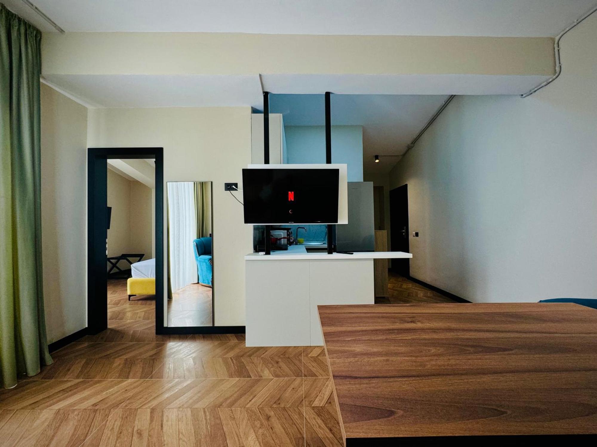 Gogo's Boutique Hotel 4*